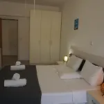 Nicholas Waves Apartament *