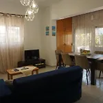 Nicholas Waves Lardos