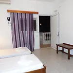 Nicholas Waves