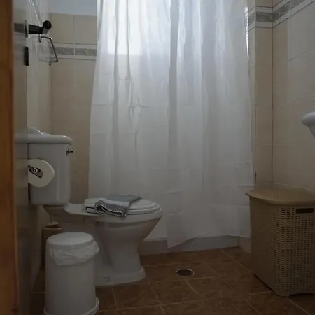 Apartment Nicholas Lardos