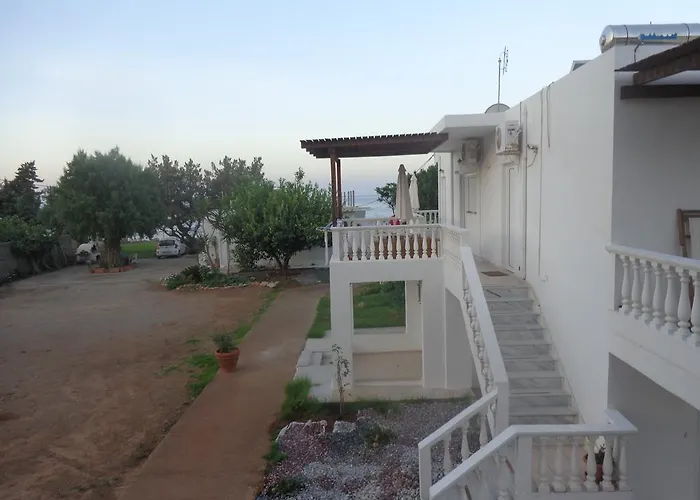 アパート Nicholas Waves ラルドス