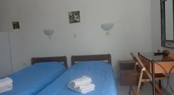 Nicholas Waves لاردوس