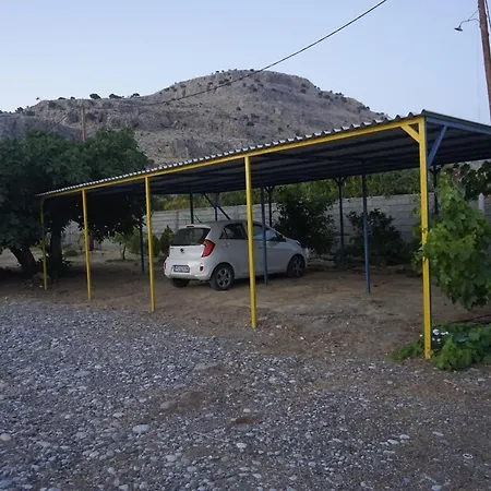 Daire Nicholas Waves Lardos