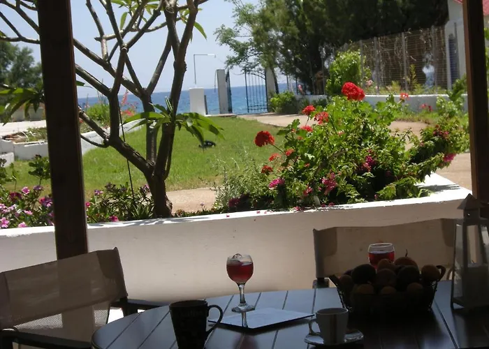 Nicholas Waves דירה