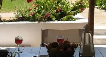 Nicholas Waves לרדוס