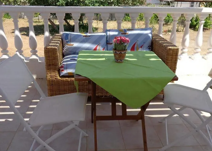 Nicholas Waves דירה